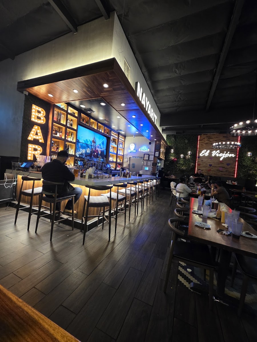 El Viejón Mariscos And Sushi Restaurant Photos 2